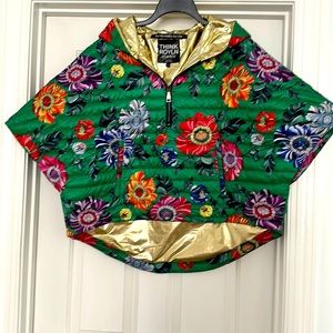 Think Royln
Bright Green Floral Cropped Hooded Poncho! Size M/L.